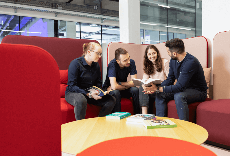 Studenten Brainstorming