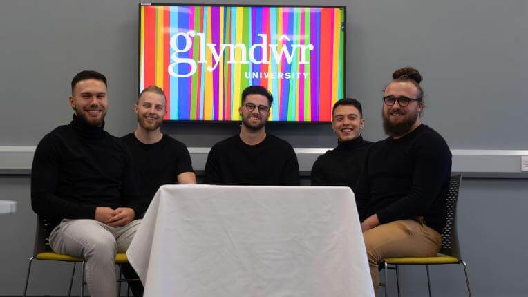 hftm Studierende Wrexham