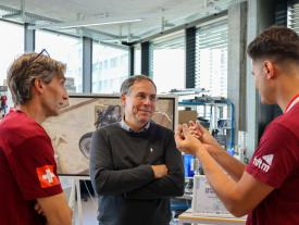 Team Solidus diskutiert